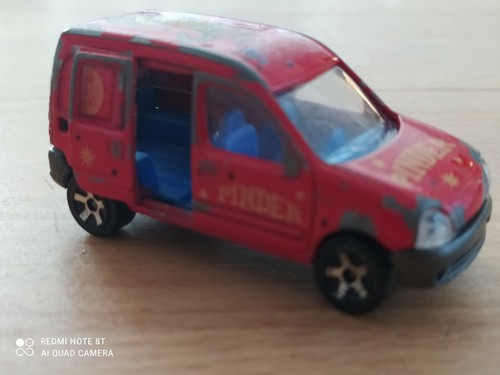 Majorette renault kangoo rouge - majorette,